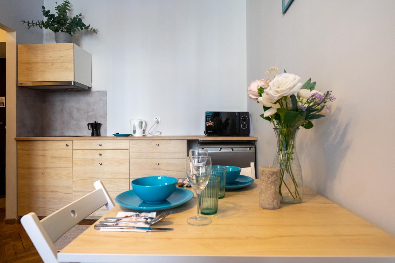 Apartament Downtown - Location, Metro&trams Nearby - By Rentujemy Warszawa