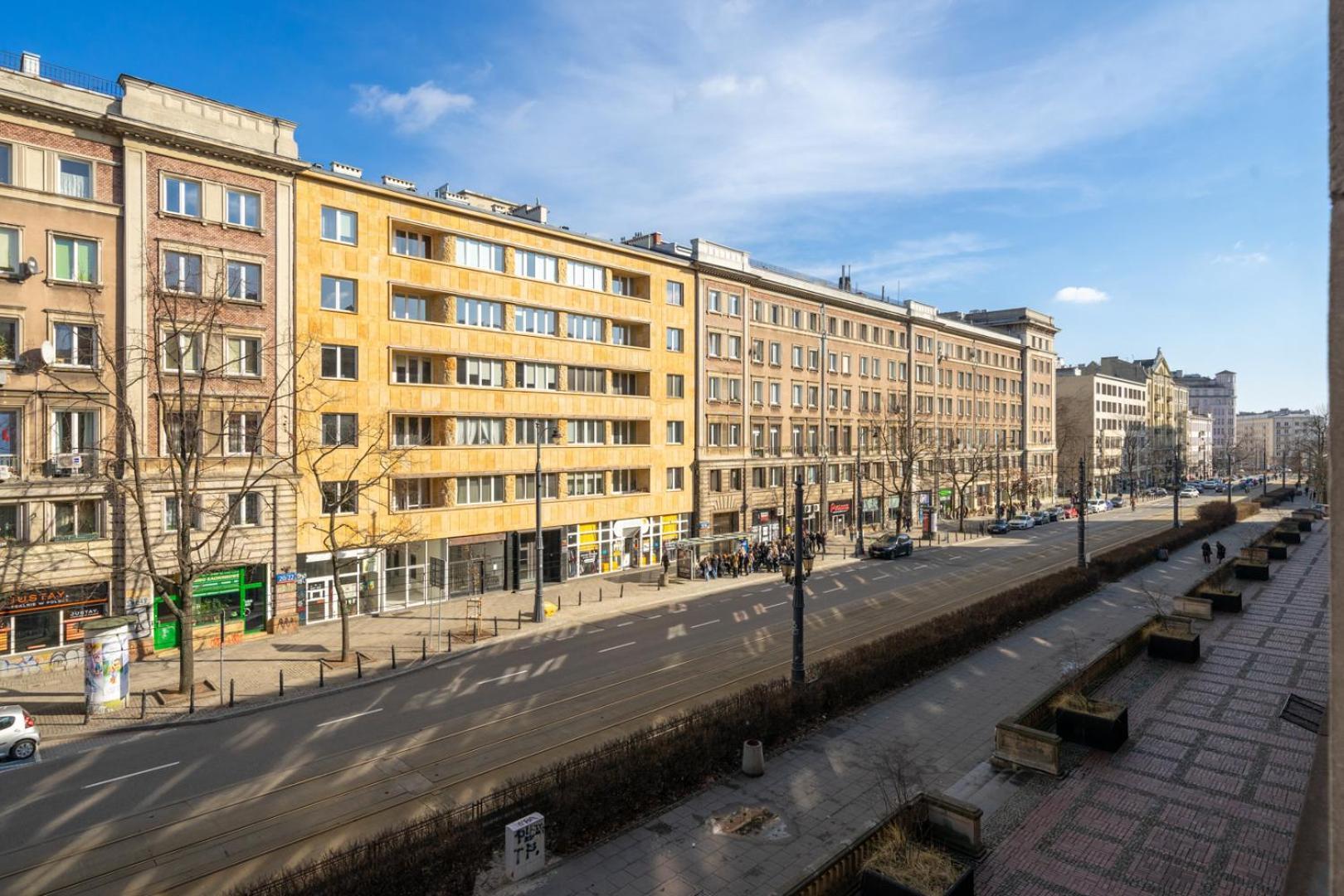 Downtown - Location, Metro&trams Nearby - By Rentujemy Apartament *